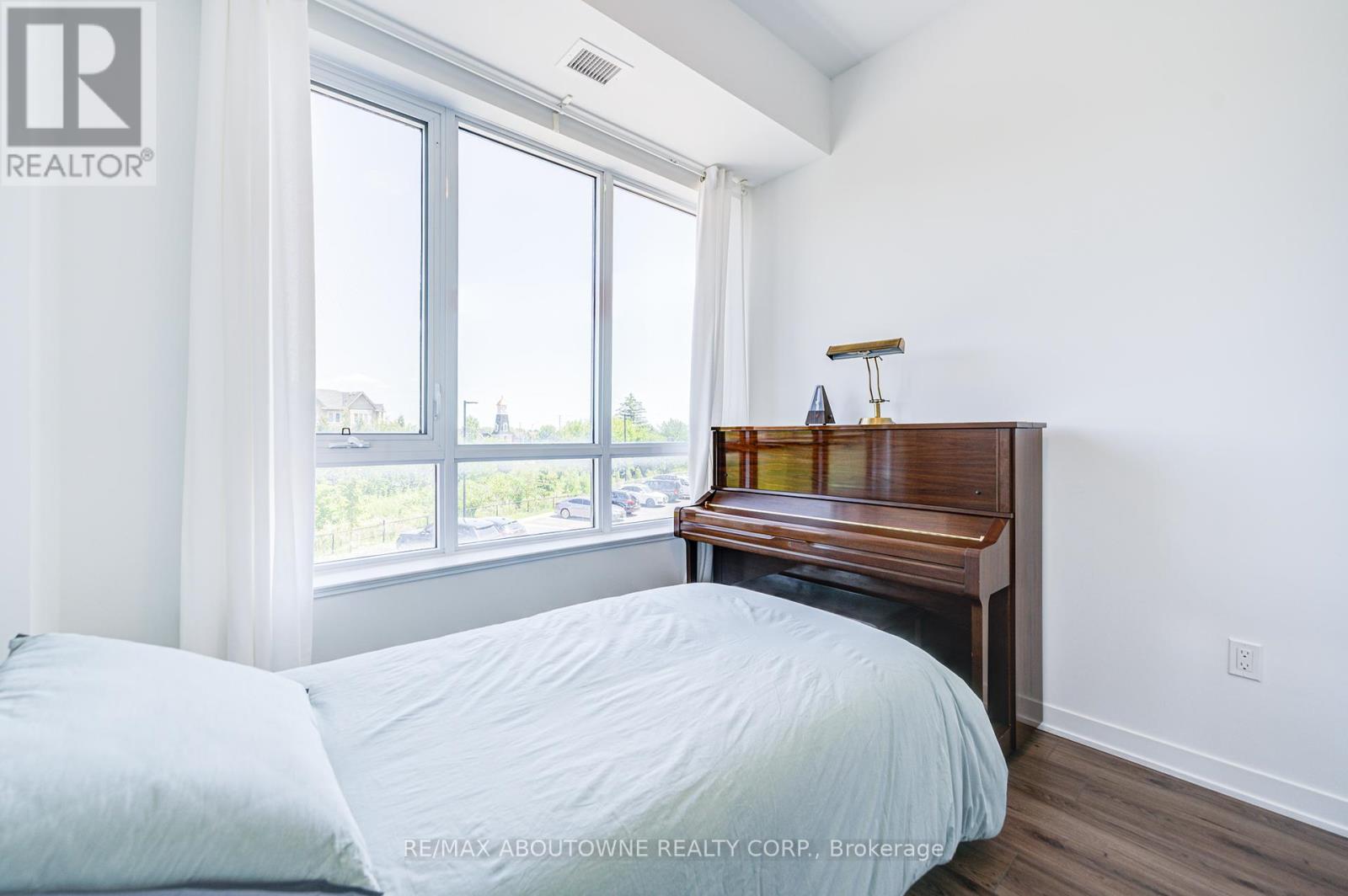 234 - 395 Dundas Street W, Oakville, Ontario  L6M 5R8 - Photo 18 - W12309059