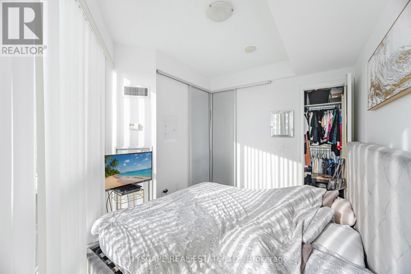 808 - 80 Marine Parade Drive, Toronto, Ontario  M8V 0A3 - Photo 18 - W12309069