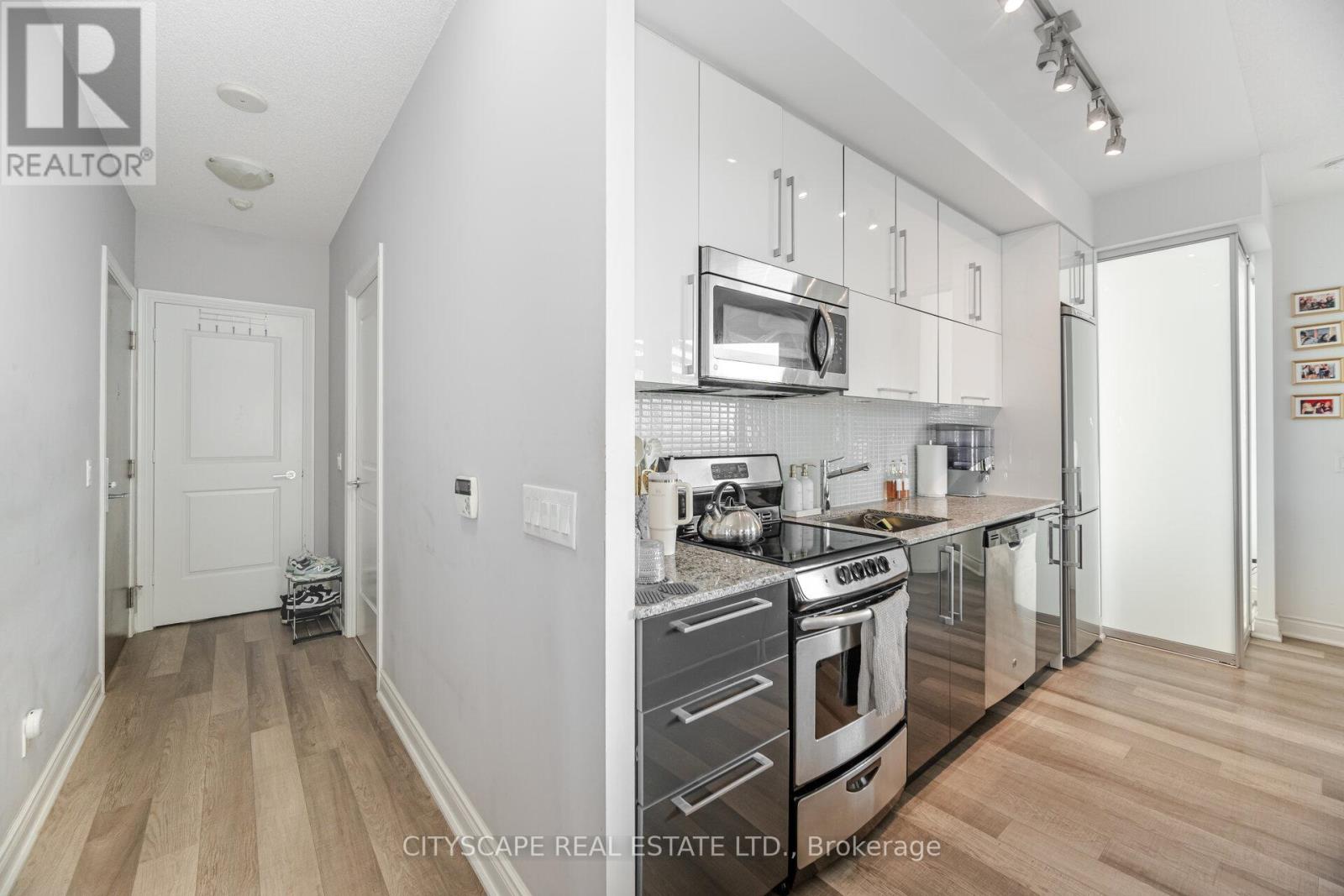 808 - 80 Marine Parade Drive, Toronto, Ontario  M8V 0A3 - Photo 8 - W12309069