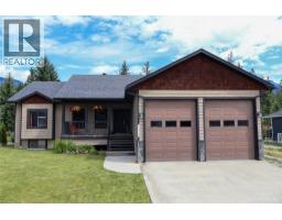 1448 Hemlock Street, golden, British Columbia