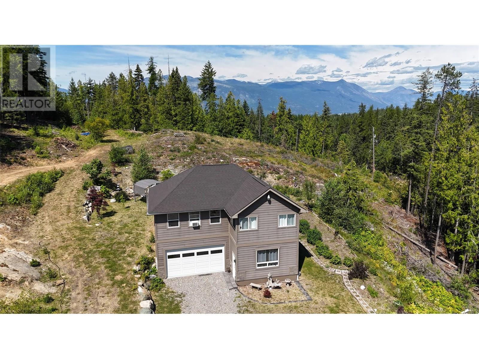 615 Lakeview Arrowcreek Road, Creston, British Columbia  V0B 1G8 - Photo 1 - 10355174
