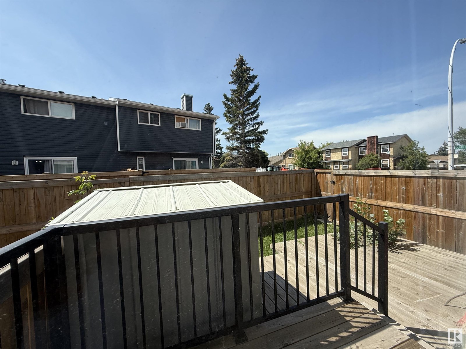 Property at 475 DUNLUCE RD NW image 3