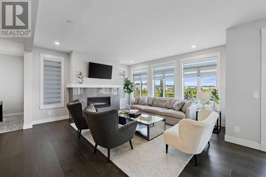 Property at 29 Lucas Cove NW image 4
