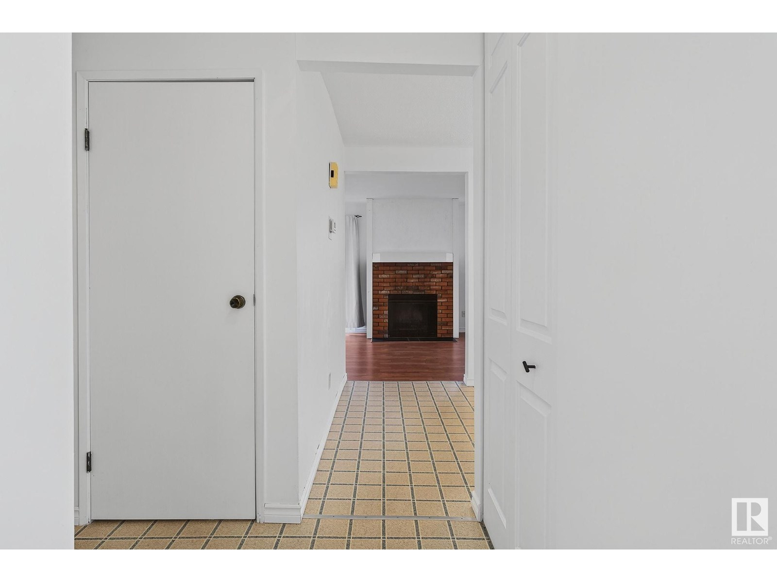 Property at 475 DUNLUCE RD NW image 2