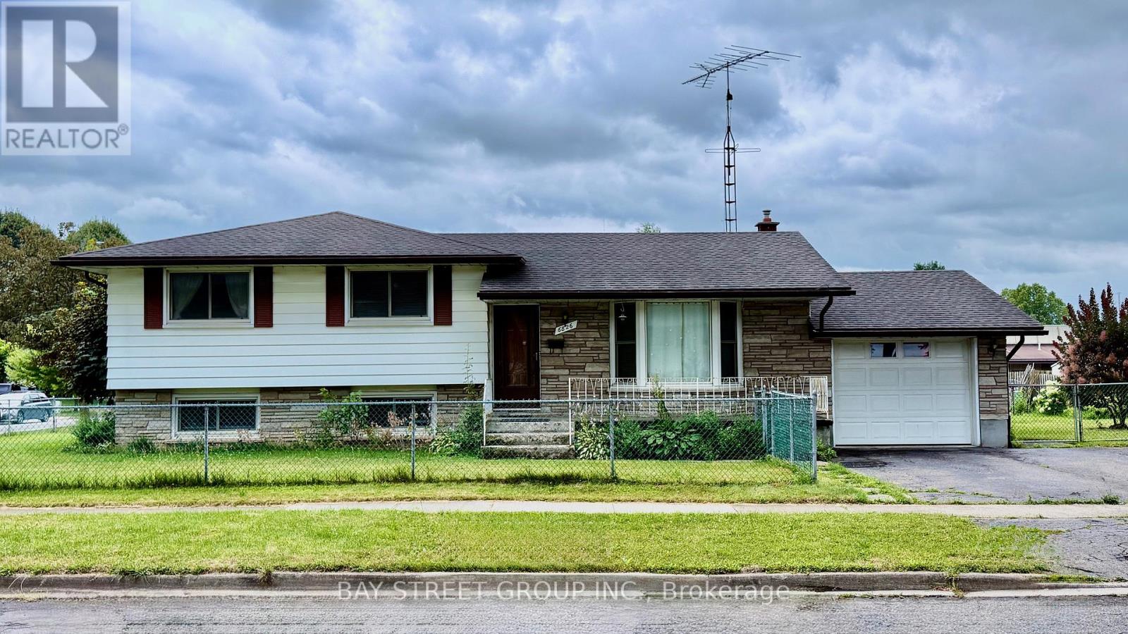 6870 CORWIN CRESCENT, Niagara Falls, Ontario