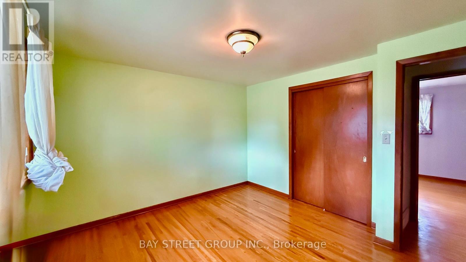 6870 Corwin Crescent, Niagara Falls, Ontario  L2G 2H3 - Photo 7 - X12289836