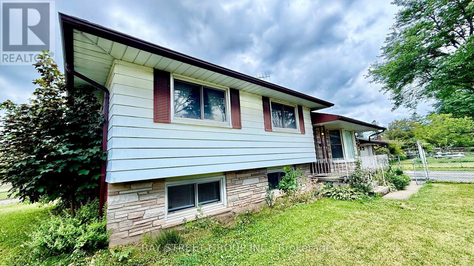 6870 Corwin Crescent, Niagara Falls, Ontario  L2G 2H3 - Photo 24 - X12289836