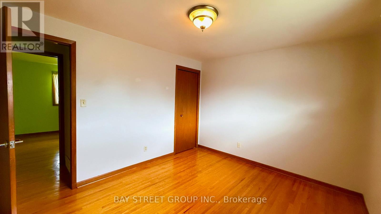 6870 Corwin Crescent, Niagara Falls, Ontario  L2G 2H3 - Photo 9 - X12289836