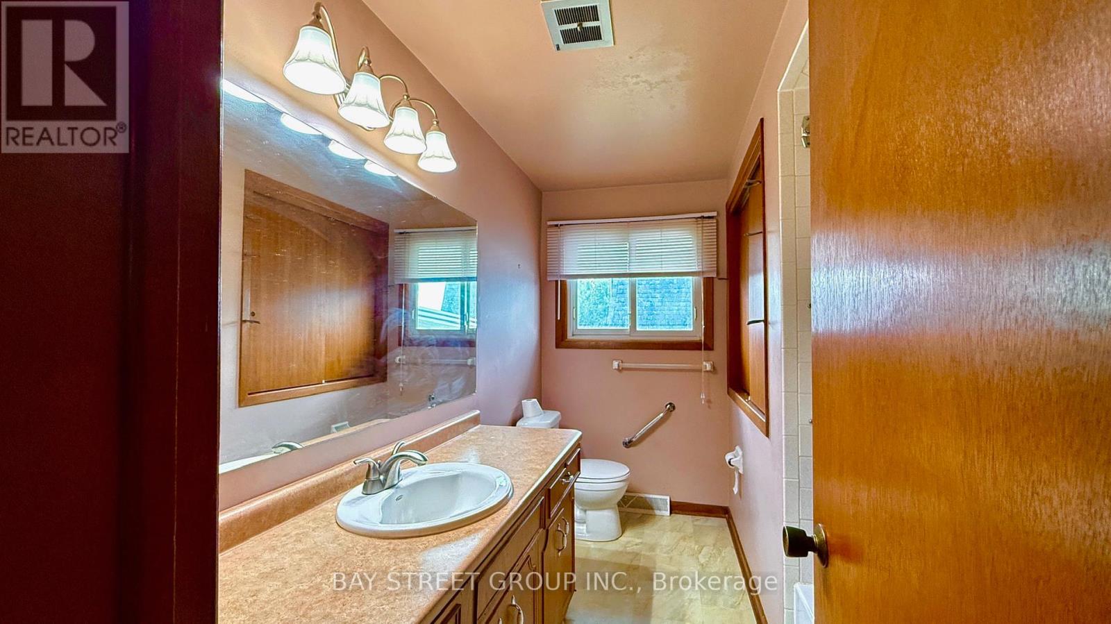 6870 Corwin Crescent, Niagara Falls, Ontario  L2G 2H3 - Photo 17 - X12289836