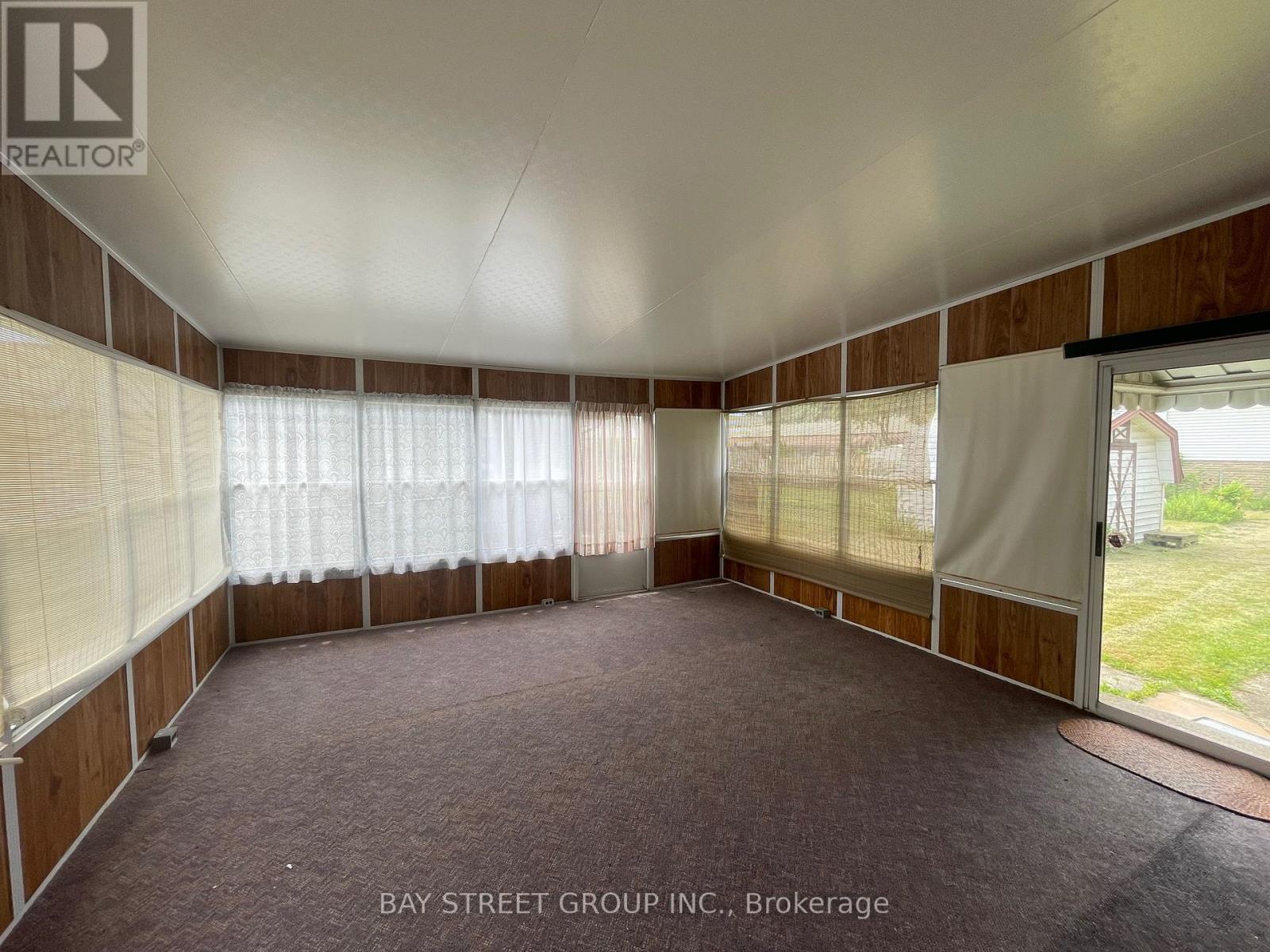 6870 Corwin Crescent, Niagara Falls, Ontario  L2G 2H3 - Photo 18 - X12289836