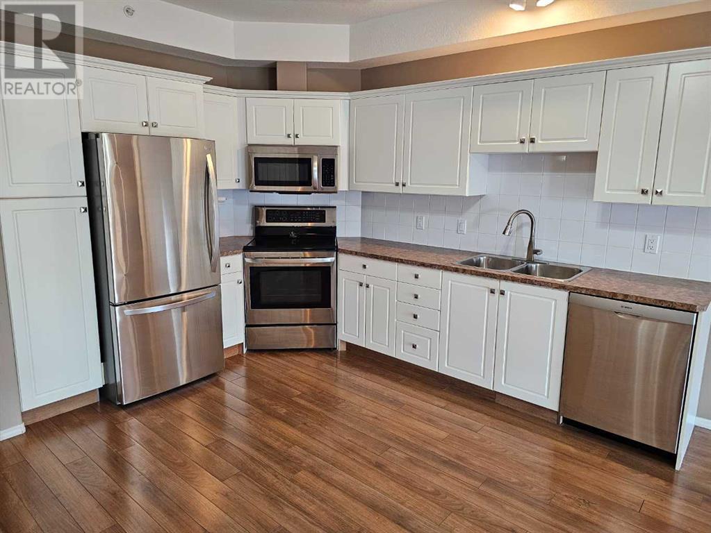 Property at 403, 4512 52 Avenue image 1