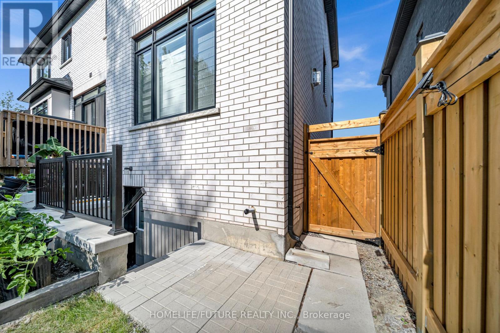6  Bsmt - 400 Finch Avenue, Pickering, Ontario  L1V 0G7 - Photo 4 - E12309179