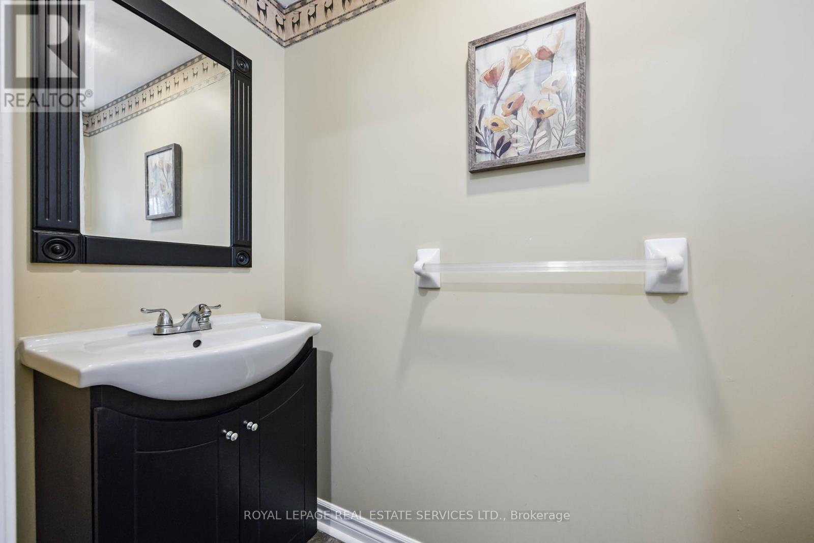 90 Breeze Drive, Bradford West Gwillimbury, Ontario  L3Z 3A5 - Photo 22 - N12309129