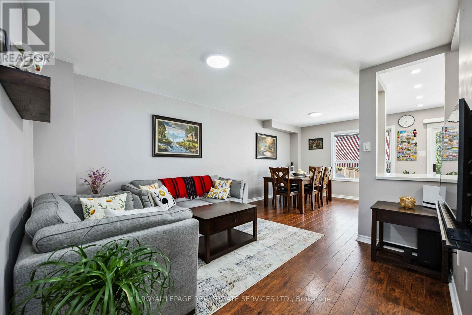 90 Breeze Drive, Bradford West Gwillimbury, Ontario  L3Z 3A5 - Photo 7 - N12309129