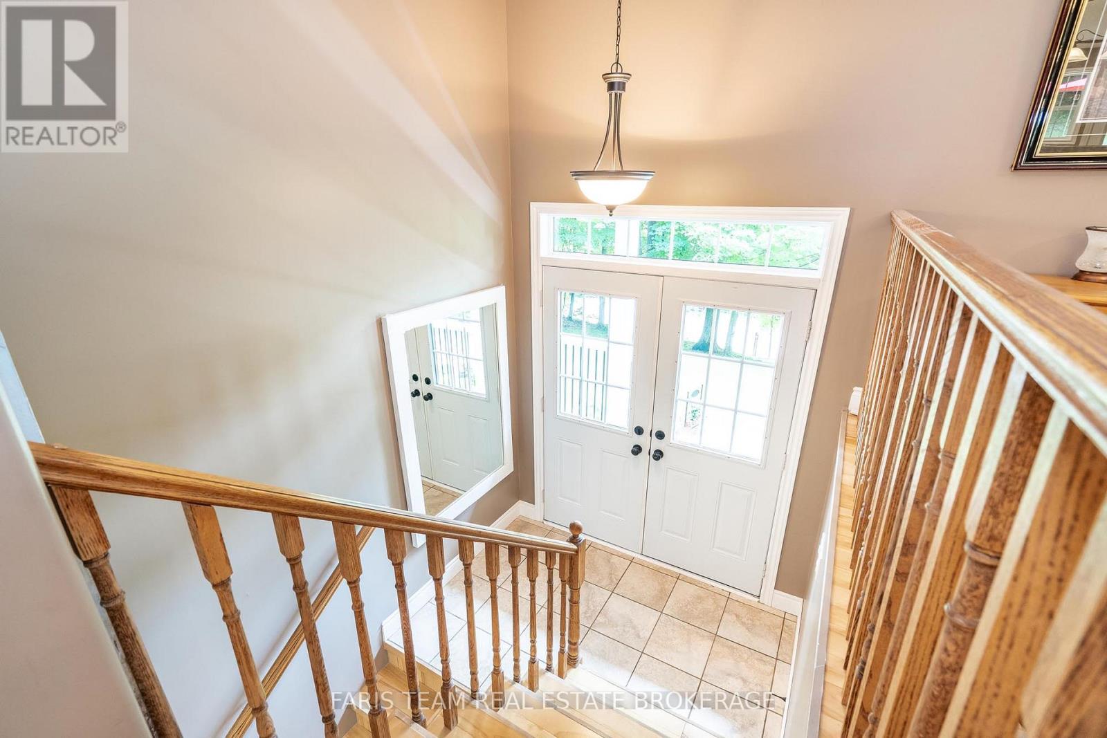 Property at 85 FARLAIN LAKE ROAD E image 5