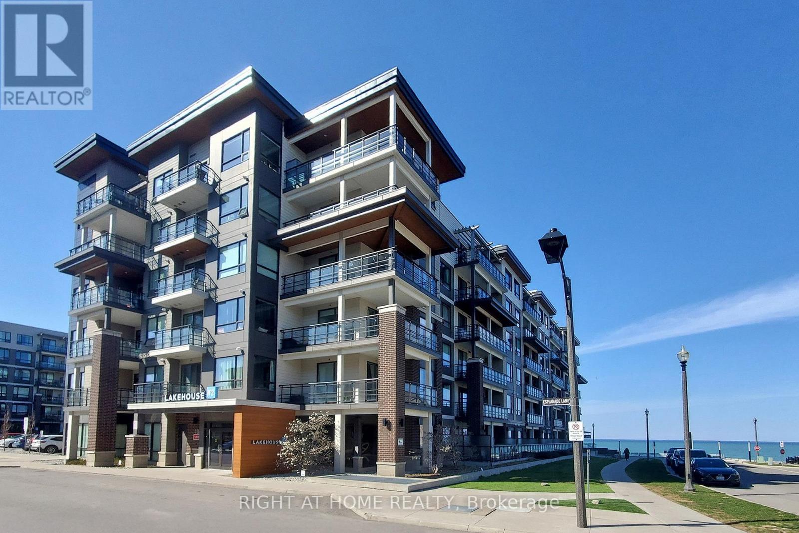 616 - 10 Esplanade Lane, Grimsby, Ontario  L3M 0H1 - Photo 2 - X12309153