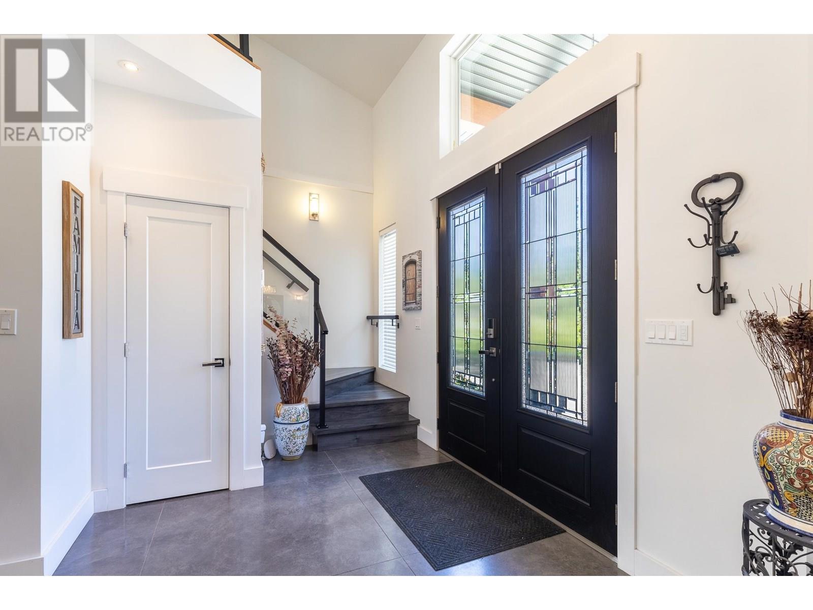 Property at 421 SOLAZ PLACE image 3