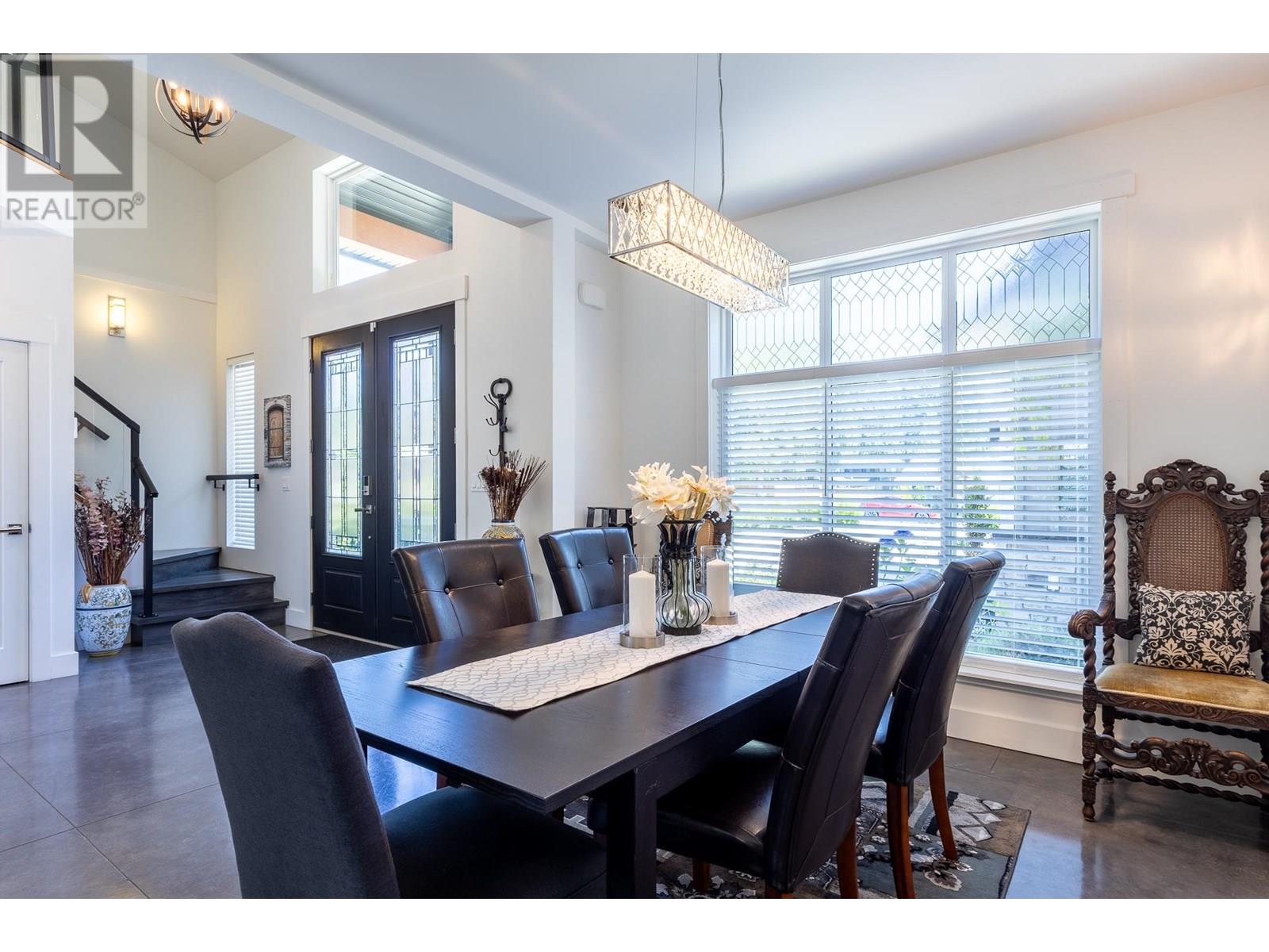 Property at 421 SOLAZ PLACE image 4