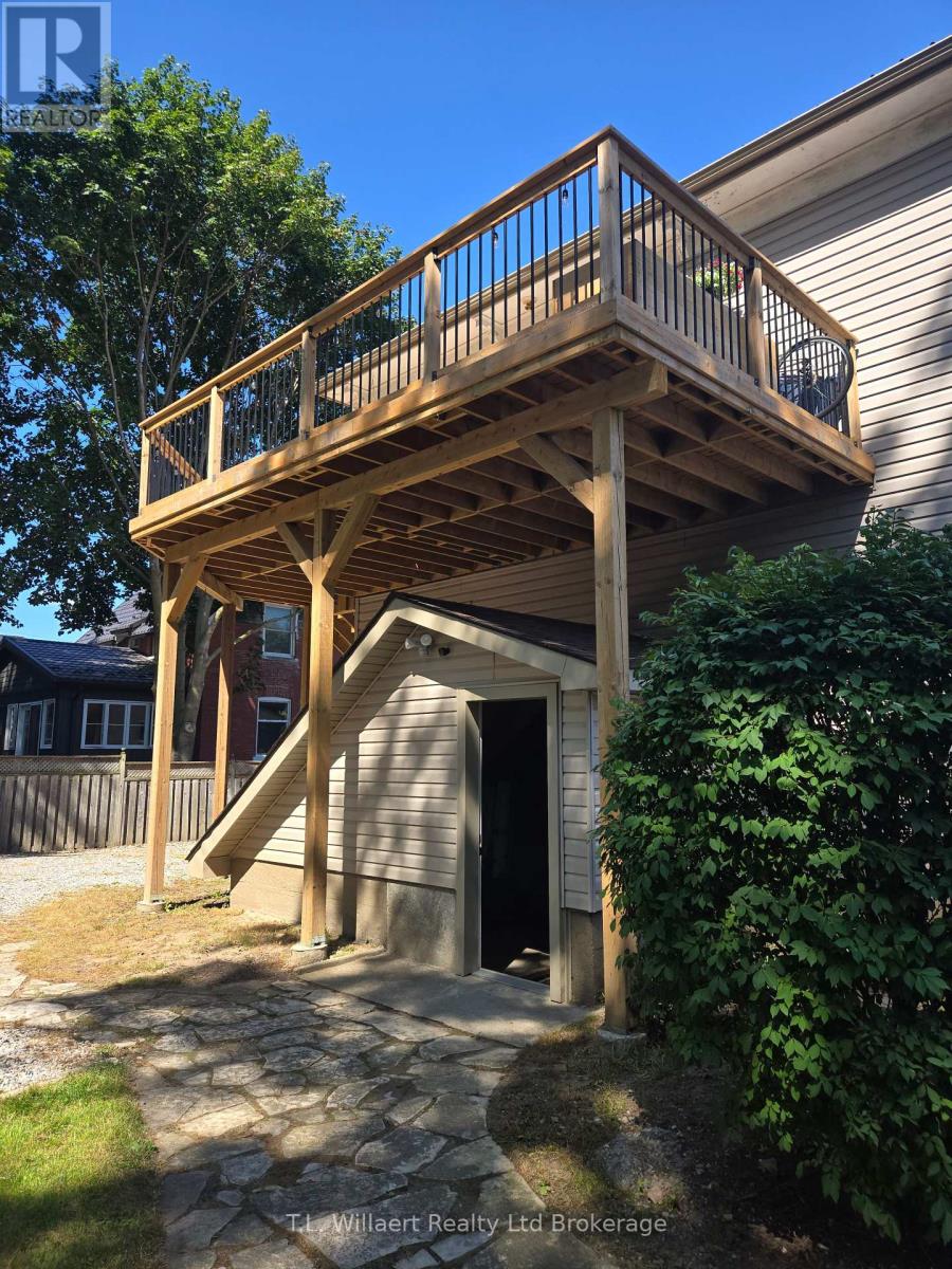 Photo 15 of 28 for 14 Rutherford Avenue