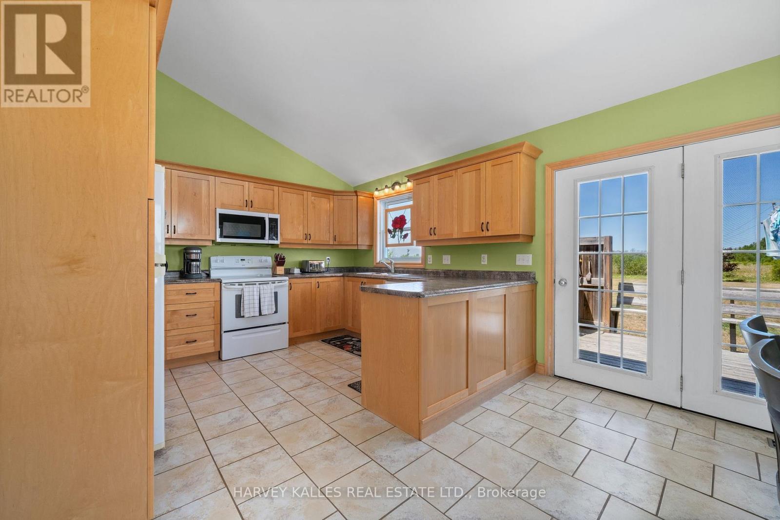 168 Schoolhouse Road, Prince Edward County, Ontario  K0K 2P0 - Photo 15 - X12309217