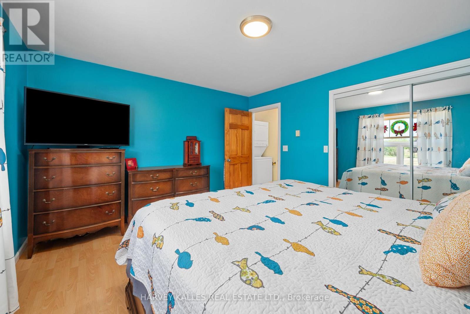 168 Schoolhouse Road, Prince Edward County, Ontario  K0K 2P0 - Photo 19 - X12309217