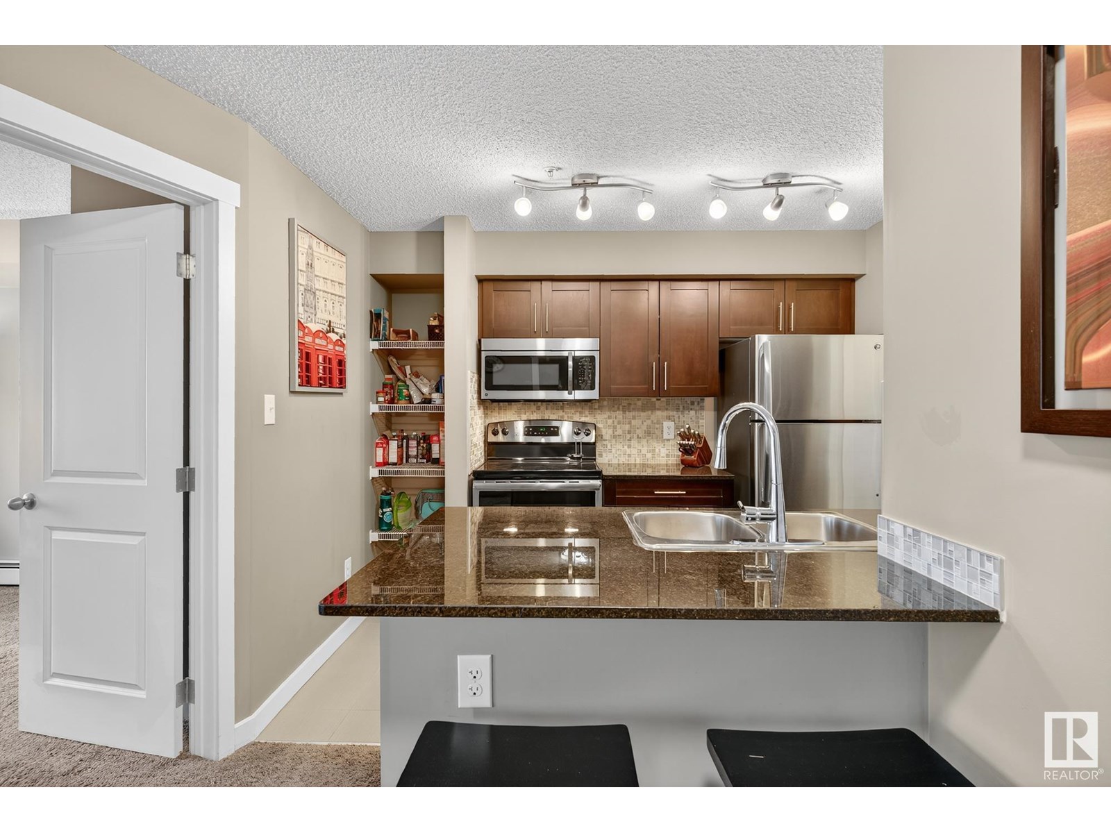 Property at #305 25 ELEMENT DR image 1