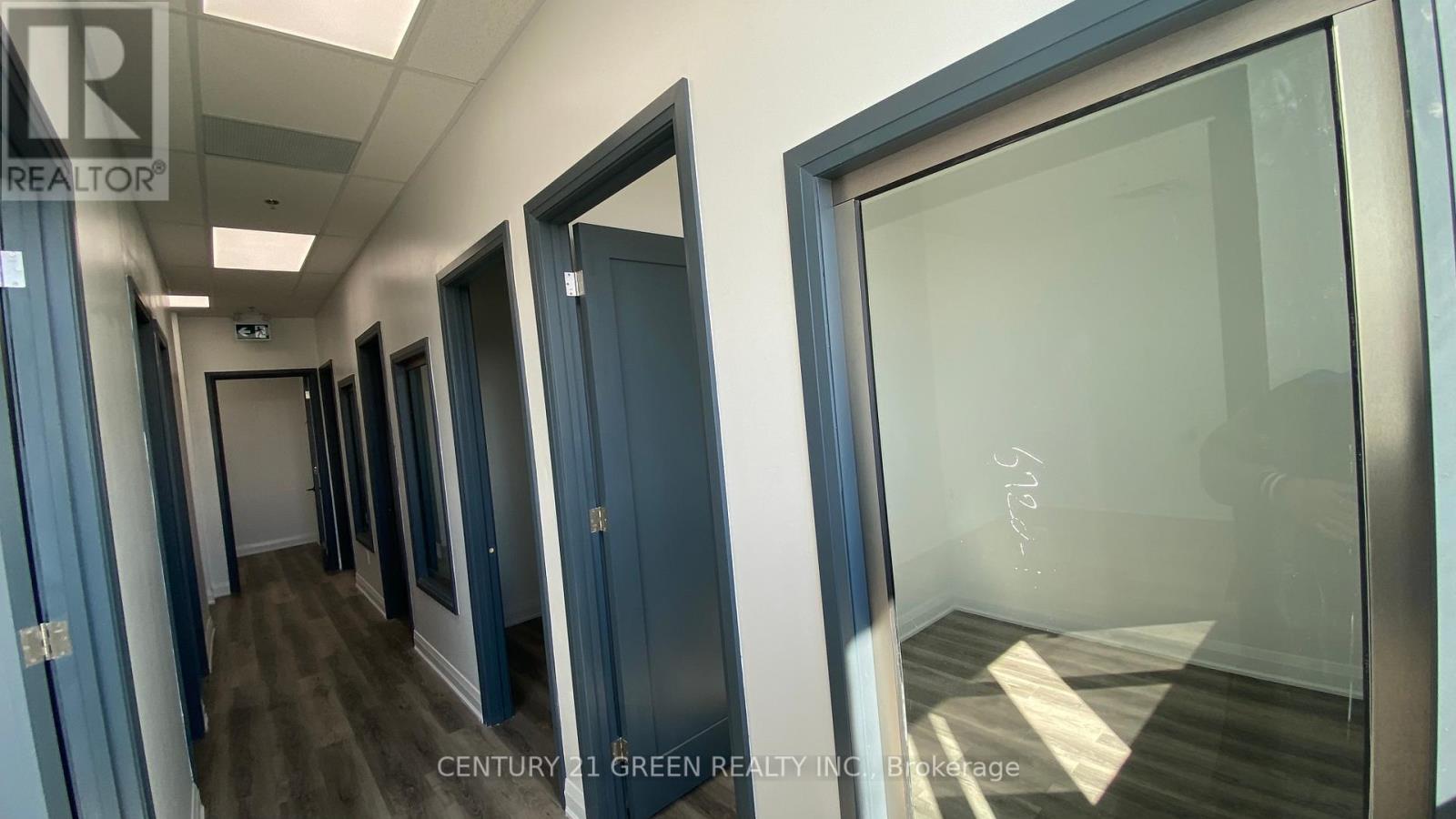 20 (2nd Floor) - 10 Lightbeam Terrace, Brampton, Ontario  L6Y 6H9 - Photo 11 - W12309193