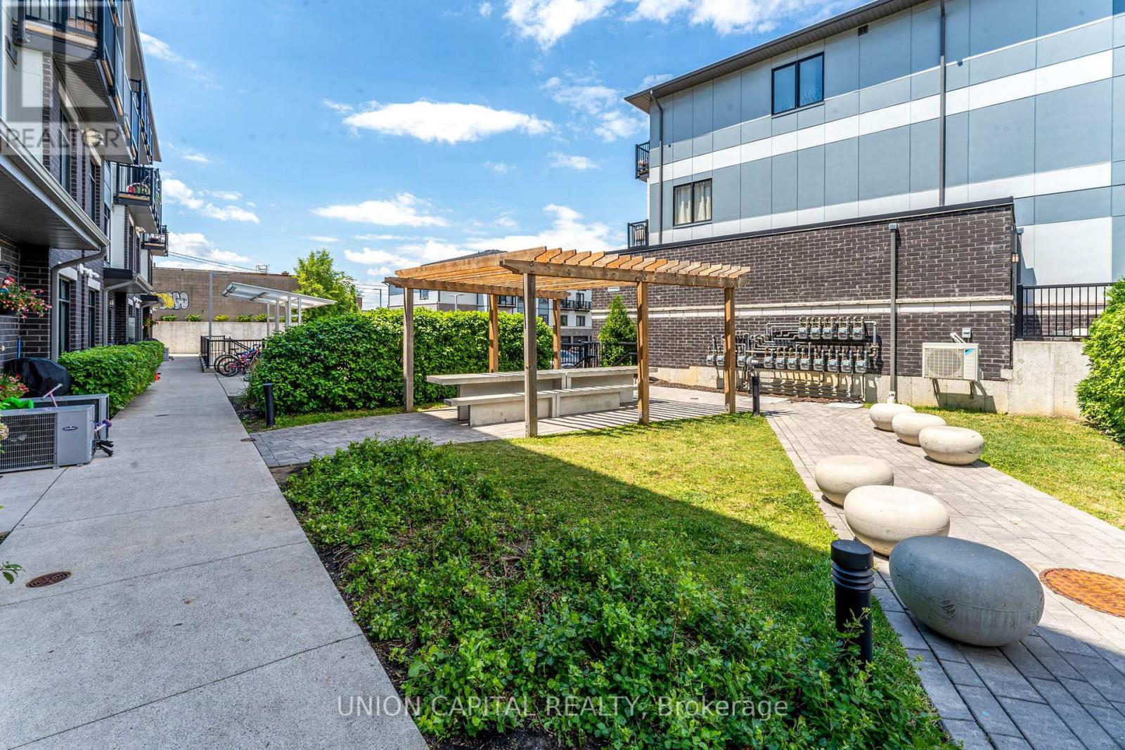 1 - 6 Bicknell Avenue, Toronto, Ontario  M6M 0B4 - Photo 17 - W12309206
