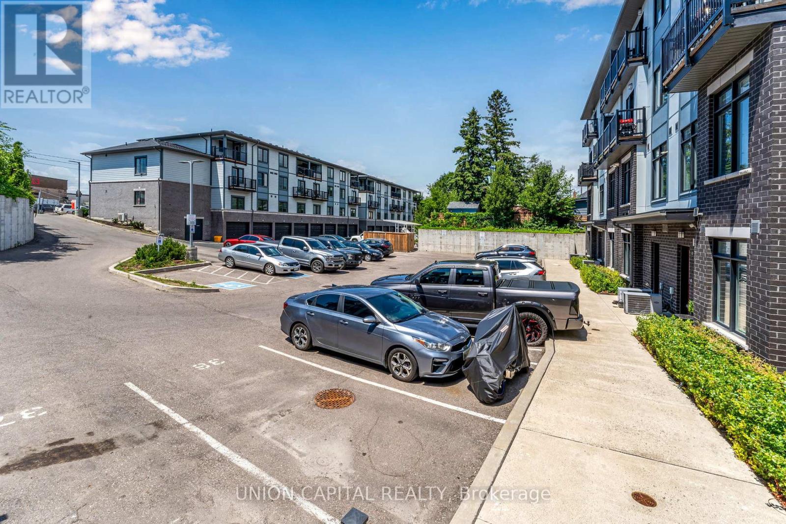 1 - 6 Bicknell Avenue, Toronto, Ontario  M6M 0B4 - Photo 18 - W12309206