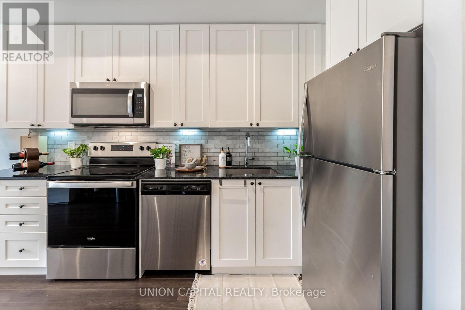 1 - 6 Bicknell Avenue, Toronto, Ontario  M6M 0B4 - Photo 6 - W12309206