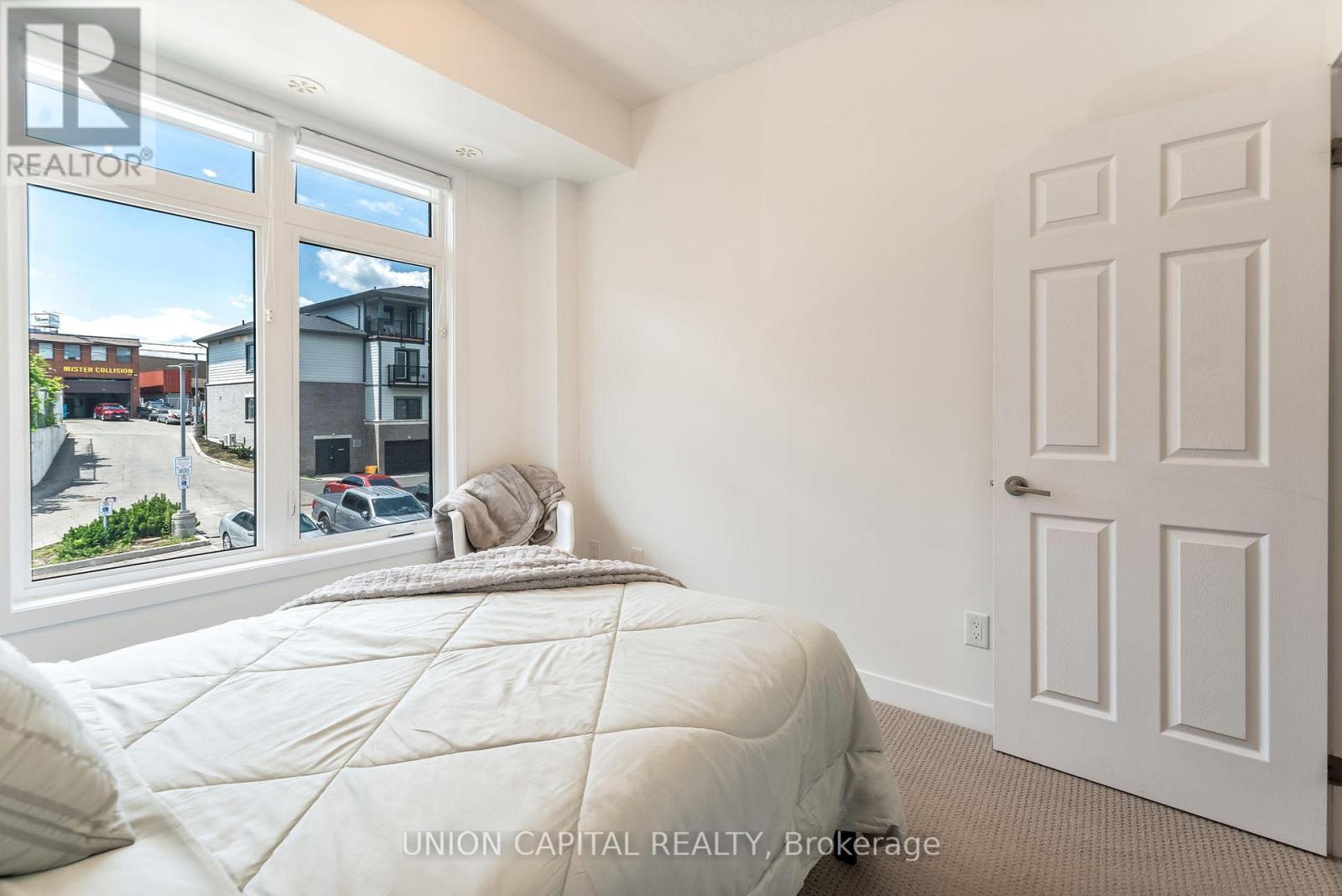 1 - 6 Bicknell Avenue, Toronto, Ontario  M6M 0B4 - Photo 9 - W12309206