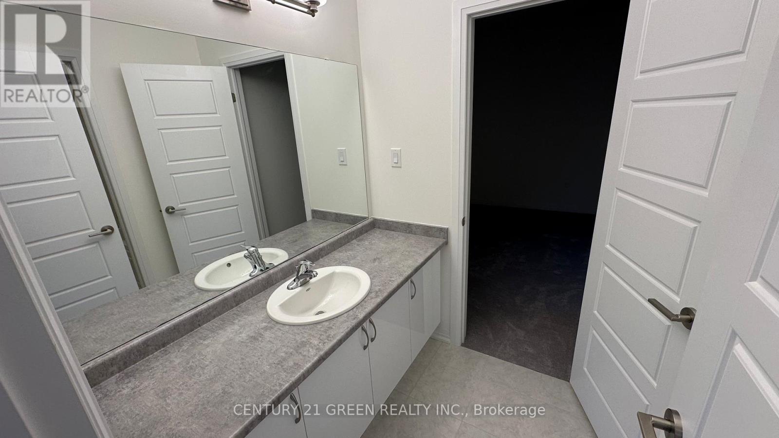 126 Hitchman Street, Brant, Ontario  N3L 0N6 - Photo 19 - X12309191