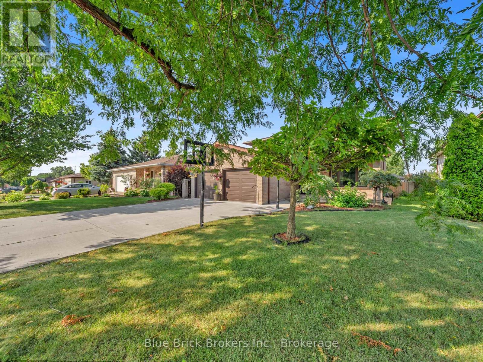 Property at 1525 SOUTH PACIFIC AVENUE image 3