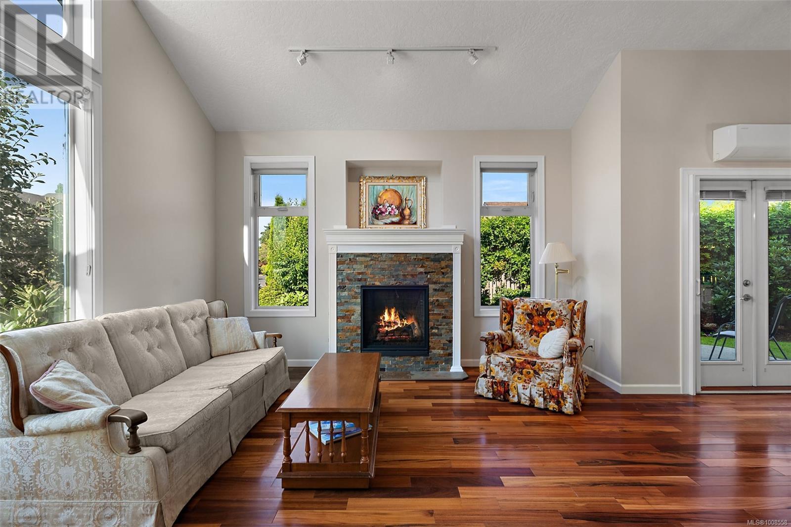 Property at 9957 Swiftsure Pl image 3