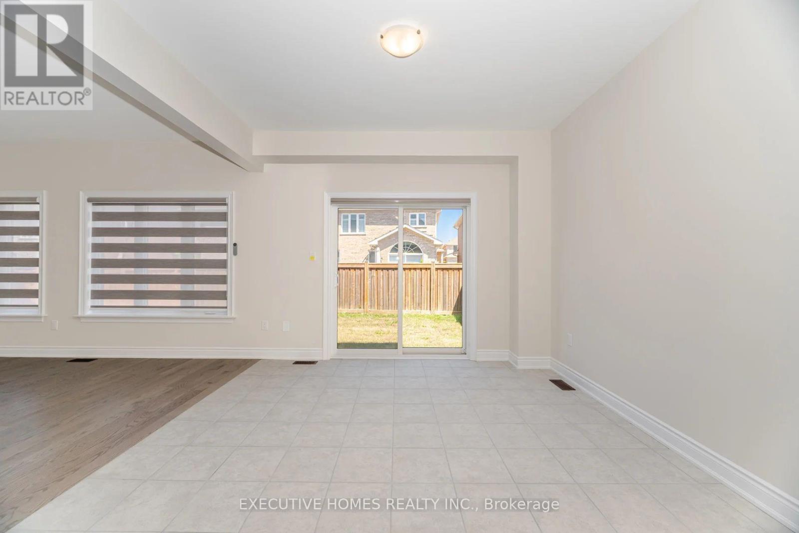 6 Mac Campbell Way, Bradford West Gwillimbury, Ontario  L3Z 4M7 - Photo 14 - N12309247