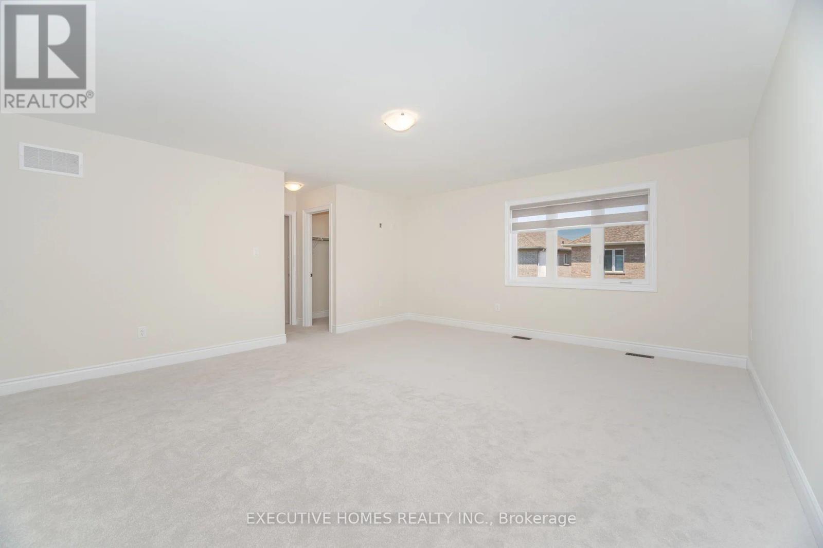 6 Mac Campbell Way, Bradford West Gwillimbury, Ontario  L3Z 4M7 - Photo 27 - N12309247