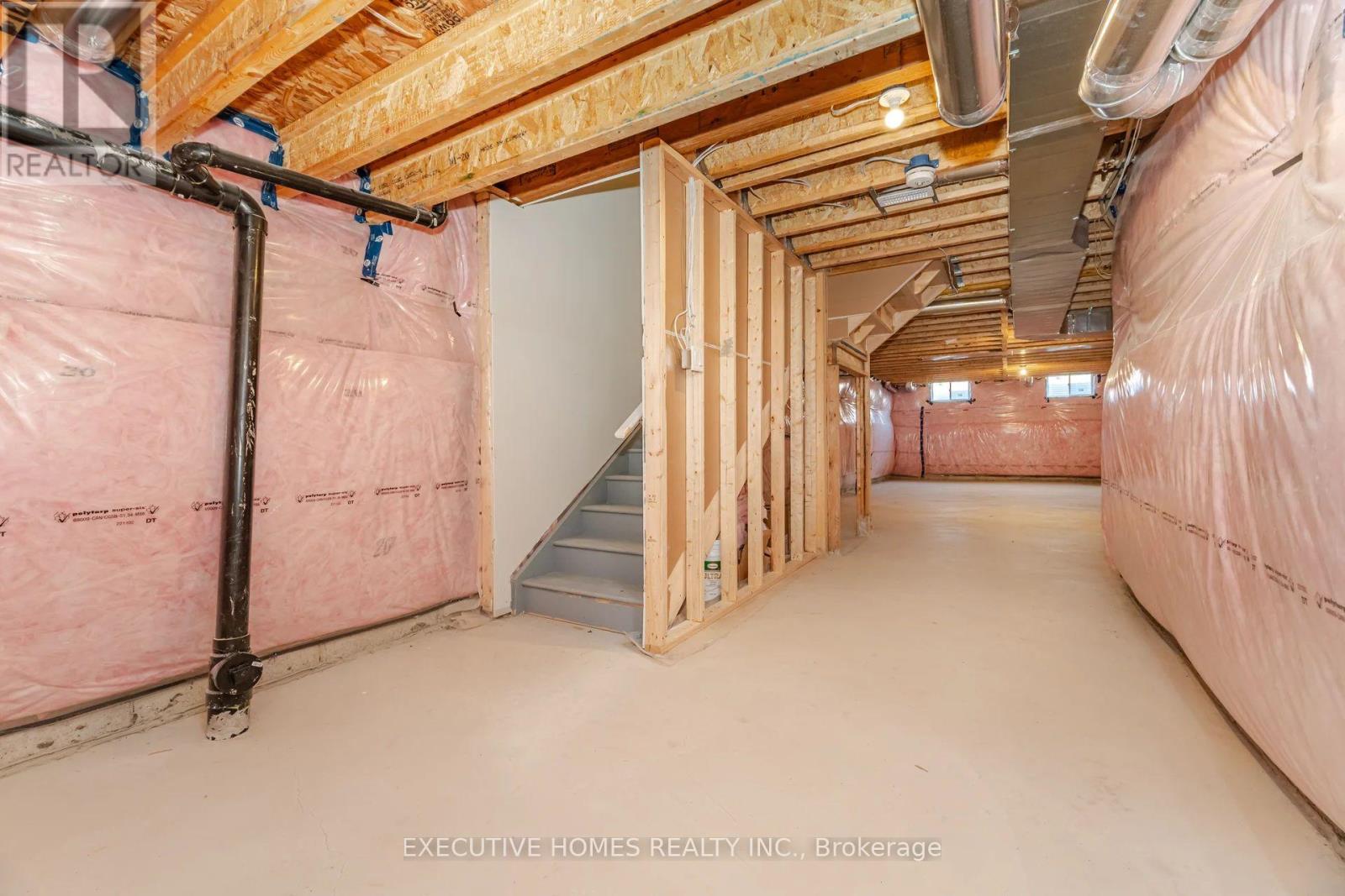 6 Mac Campbell Way, Bradford West Gwillimbury, Ontario  L3Z 4M7 - Photo 43 - N12309247