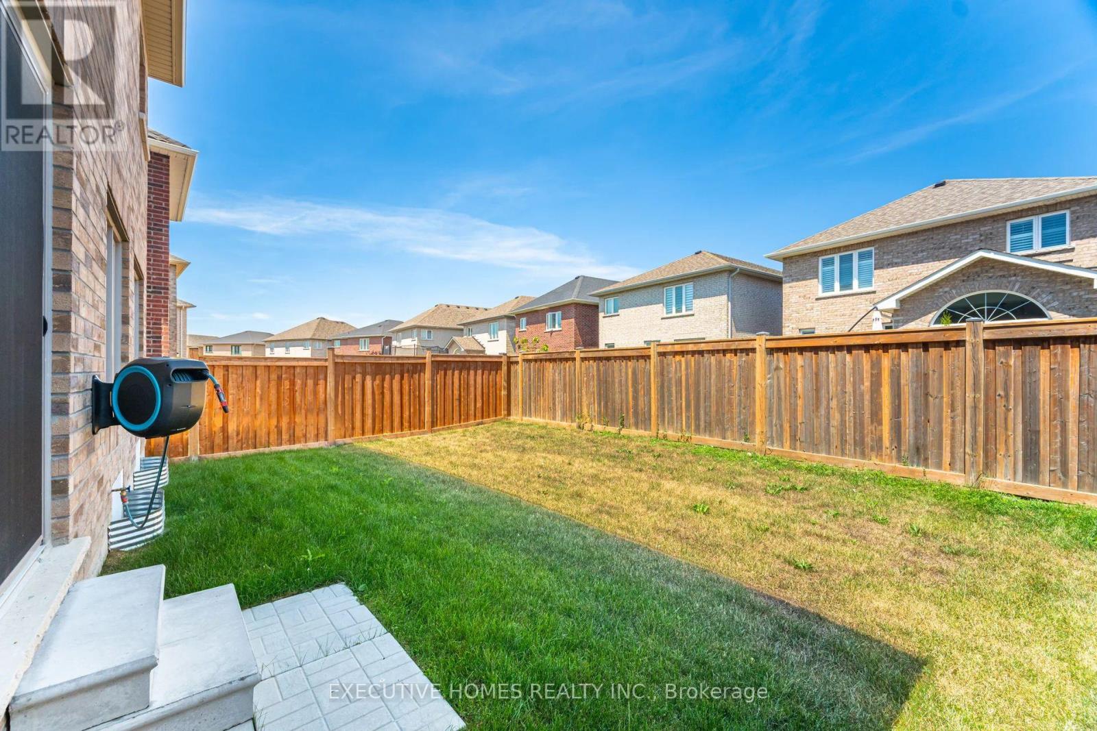 6 Mac Campbell Way, Bradford West Gwillimbury, Ontario  L3Z 4M7 - Photo 48 - N12309247