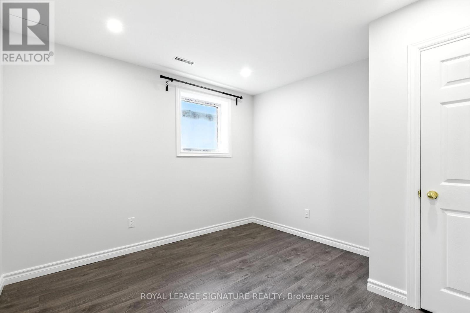 20 Pacific Avenue, Barrie, Ontario  L4M 7E4 - Photo 29 - S12309251