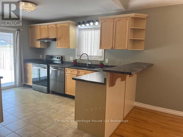 15 Landon Avenue, Norfolk, Ontario  N3Y 5J8 - Photo 9 - X12228931