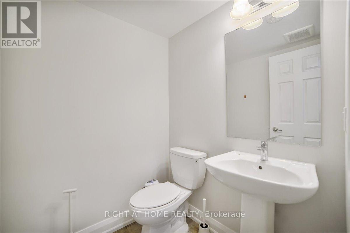 93 Grand Trunk Avenue, Vaughan, Ontario  L6A 5B3 - Photo 37 - N12268453