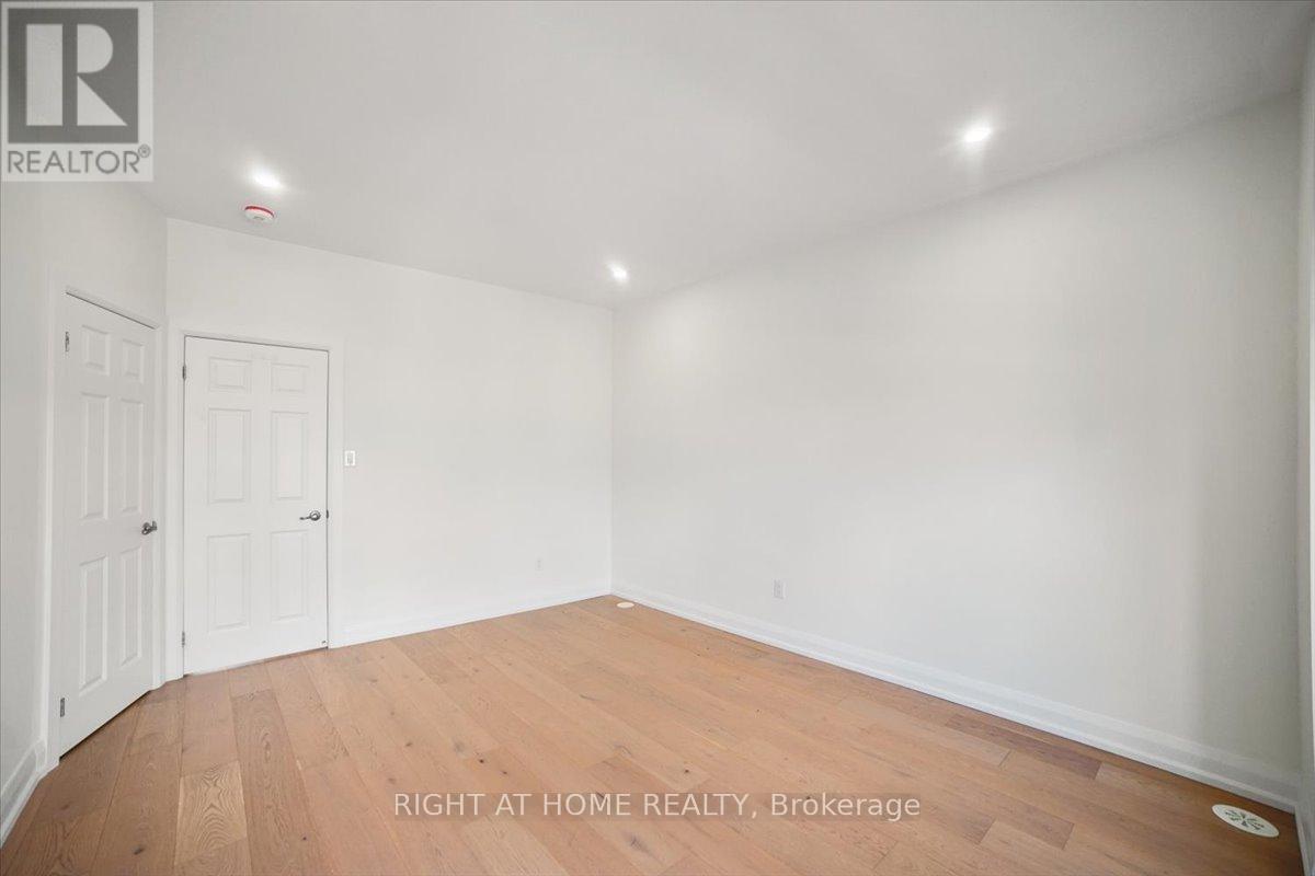 93 Grand Trunk Avenue, Vaughan, Ontario  L6A 5B3 - Photo 26 - N12268453
