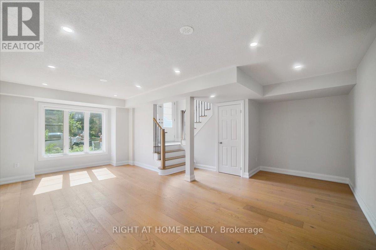 93 Grand Trunk Avenue, Vaughan, Ontario  L6A 5B3 - Photo 22 - N12268453