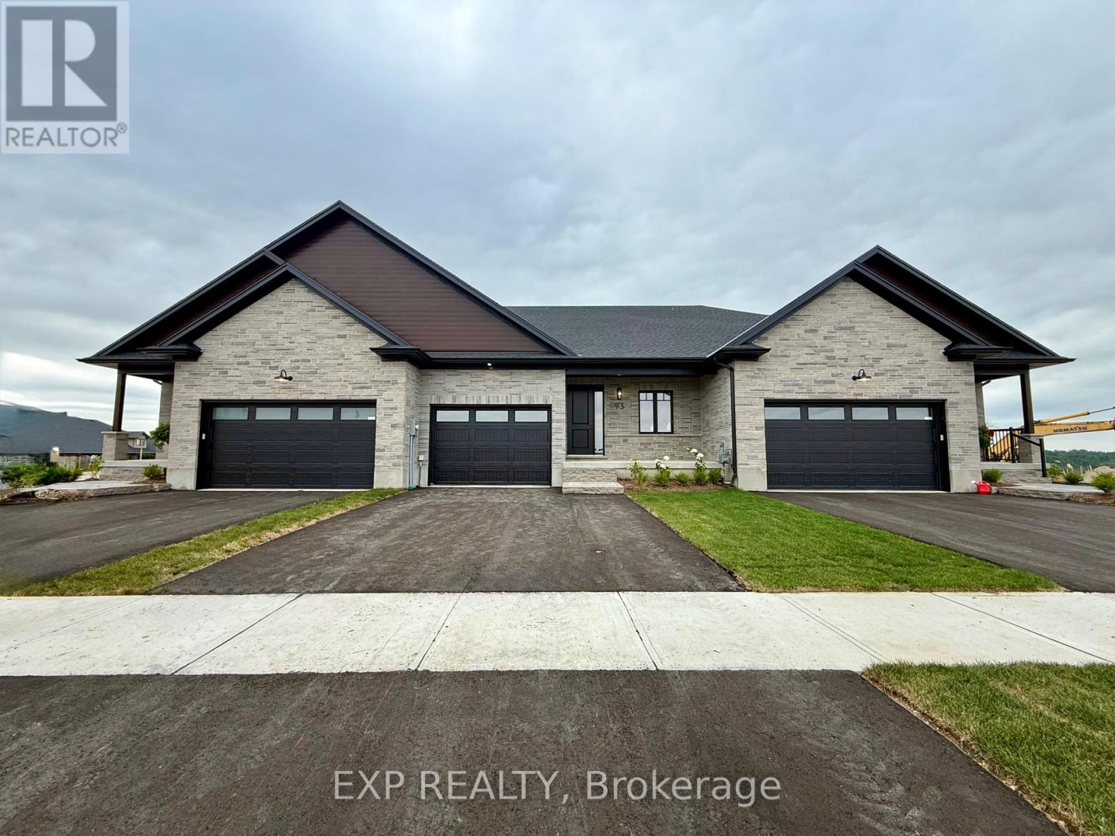 93 BEDELL DRIVE, Mapleton, Ontario