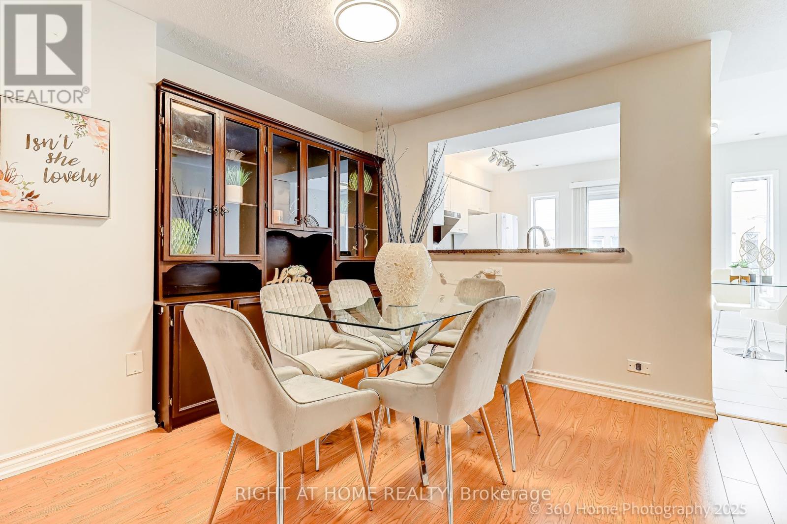 Property at 290 - 83 MONDEO DRIVE image 5