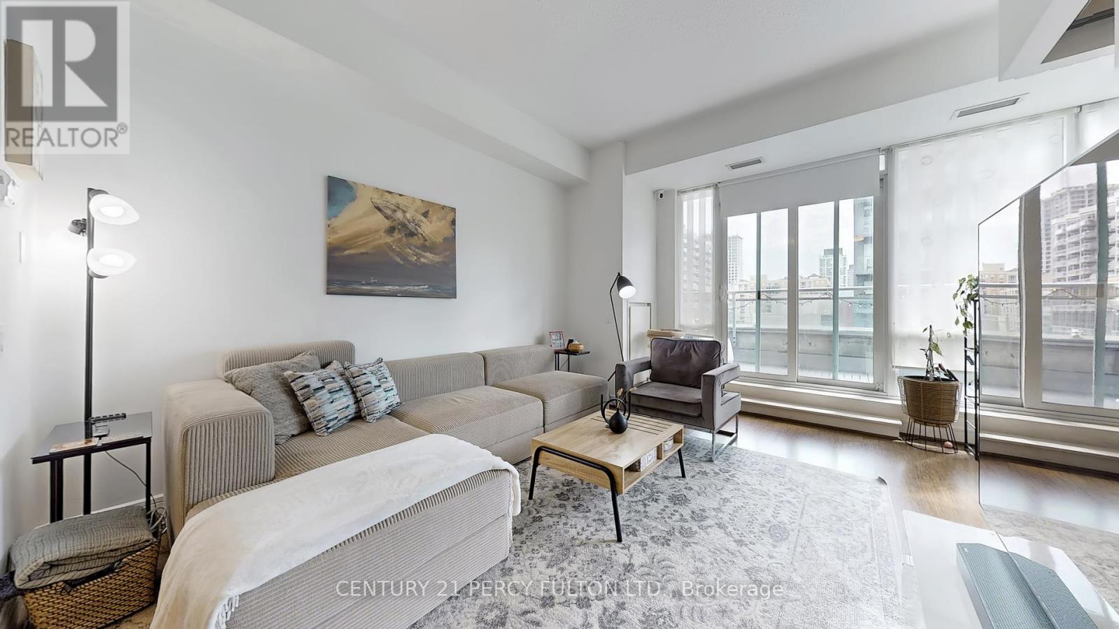 710 - 112 George Street, Toronto, Ontario  M5A 2M5 - Photo 6 - C12309254