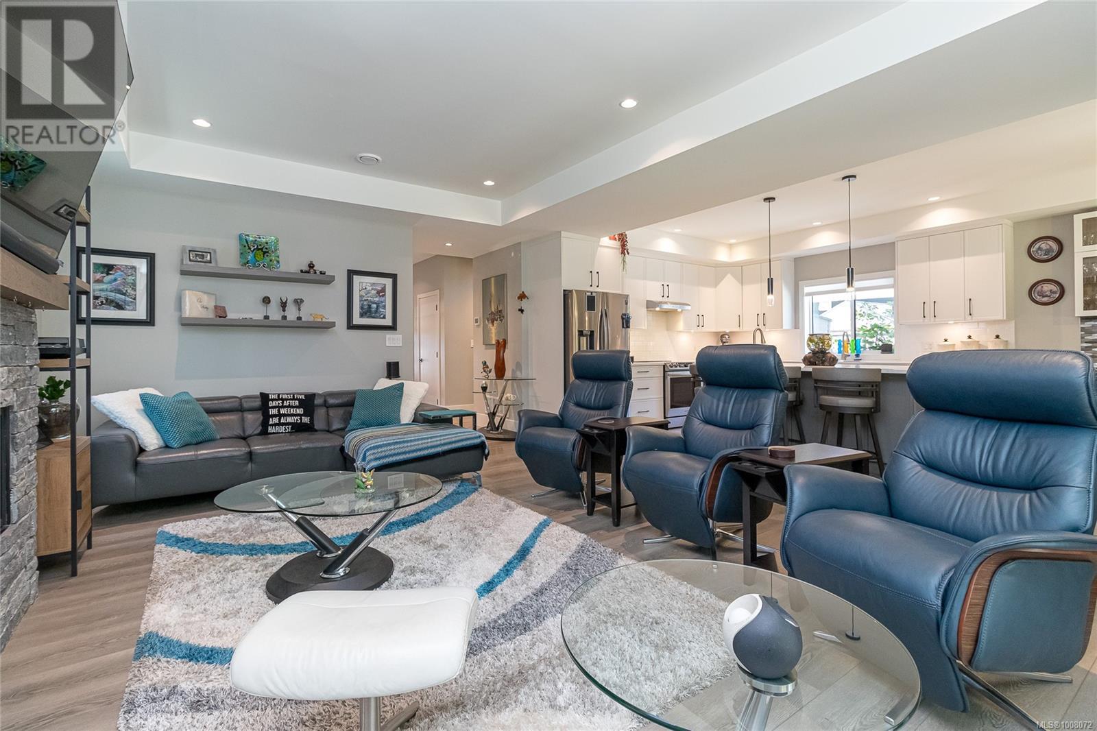 Property at 912 Blakeon Pl image 2