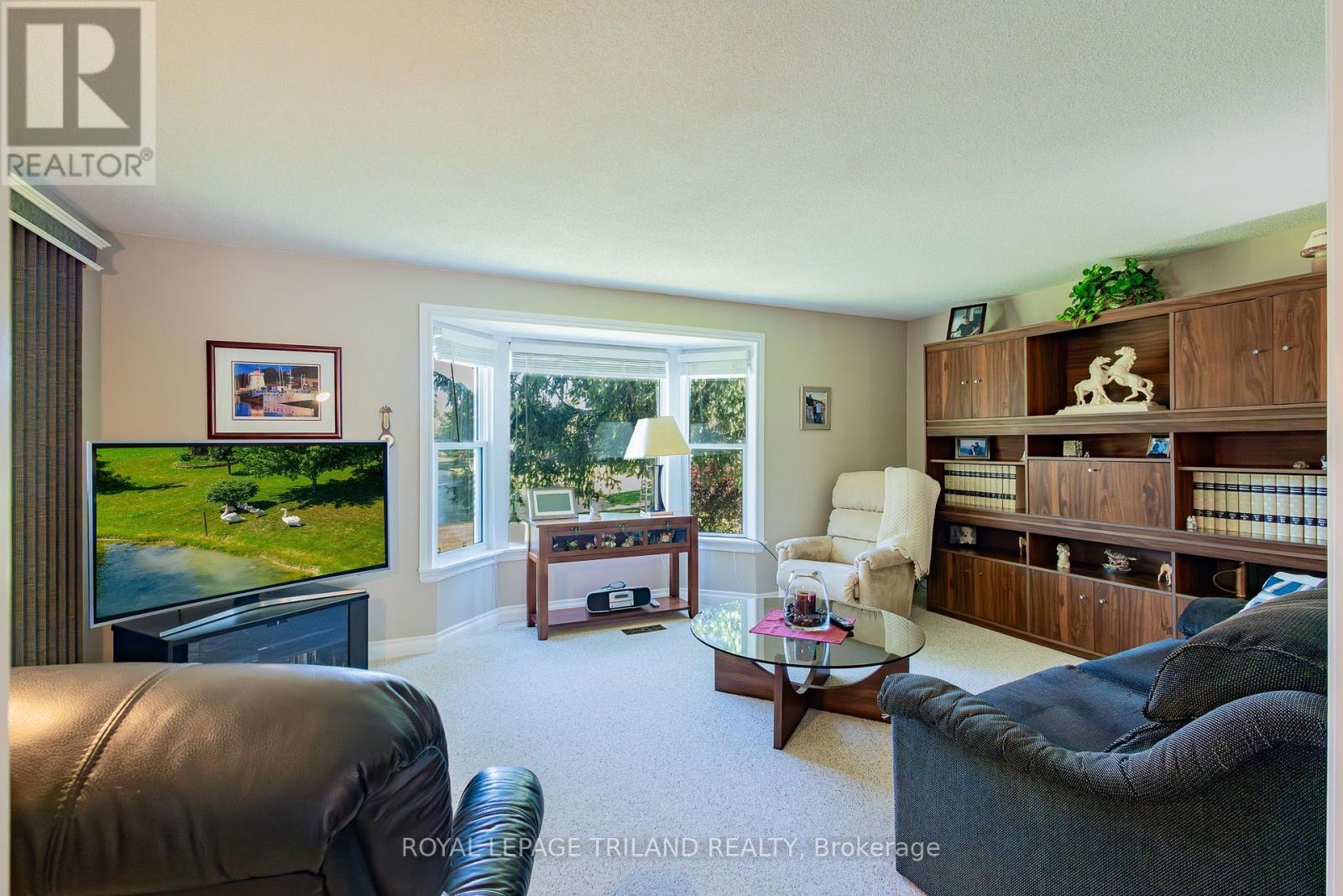 387 Augusta Crescent, South Huron, Ontario  N0M 1T0 - Photo 24 - X12309284
