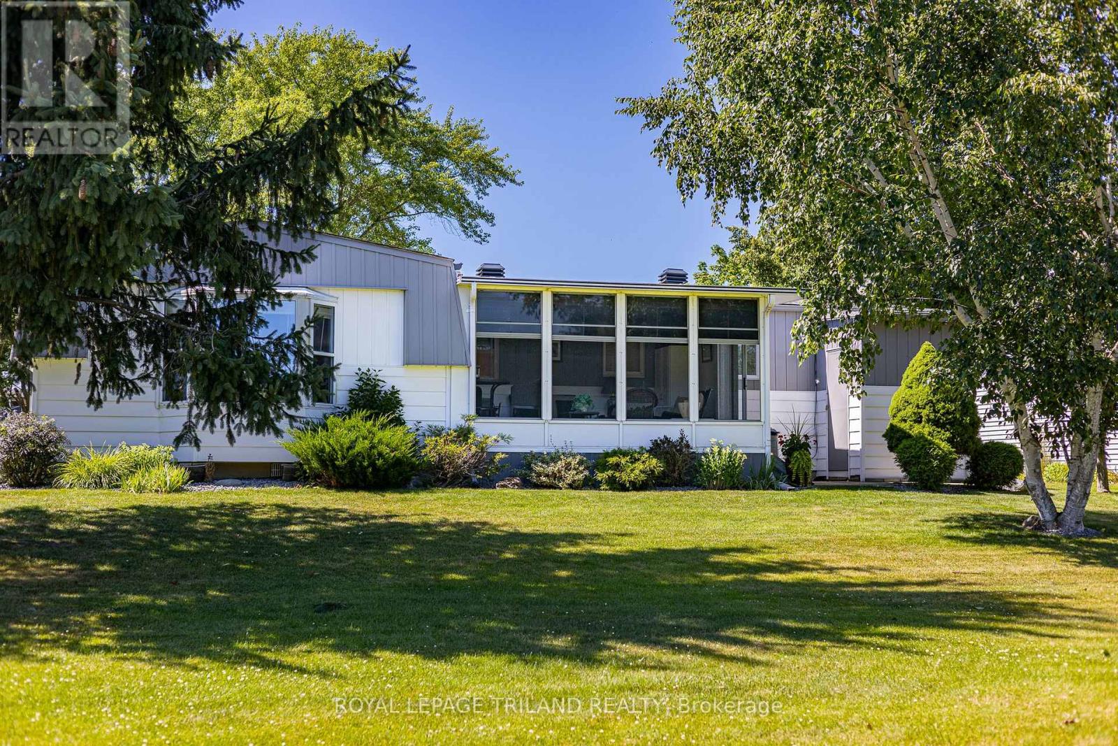 387 Augusta Crescent, South Huron, Ontario  N0M 1T0 - Photo 33 - X12309284