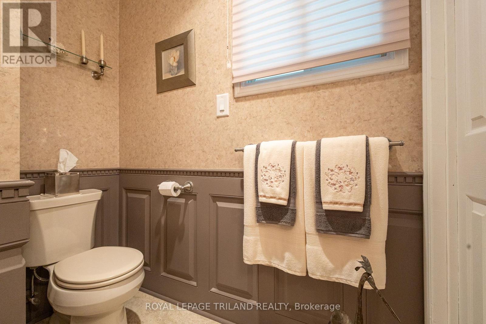 387 Augusta Crescent, South Huron, Ontario  N0M 1T0 - Photo 40 - X12309284